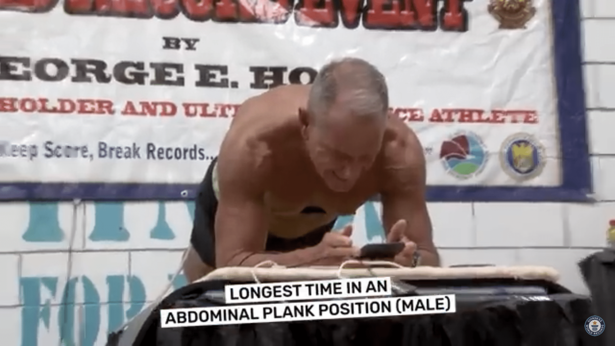 62 Year Old Former Marine Sets Male World Record By Holding Plank For Images