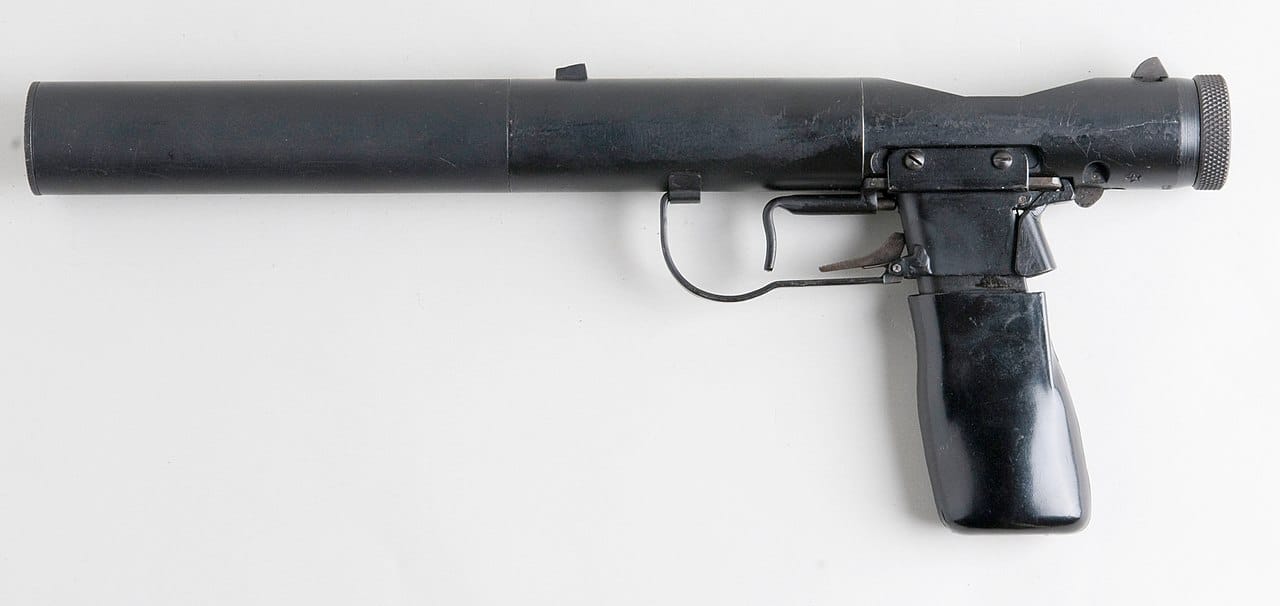 American World War II Spies Carried Some Really Weird Weapons