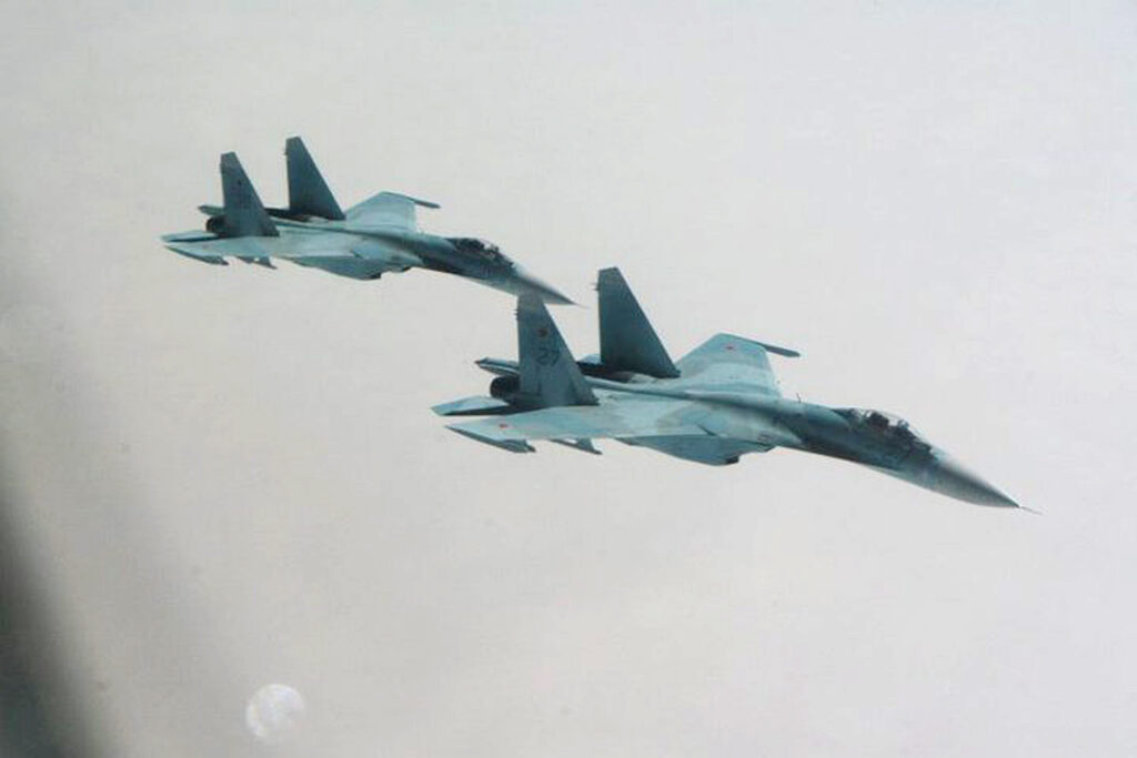 Su-27 Flankers intercepted by USAF over Pacific