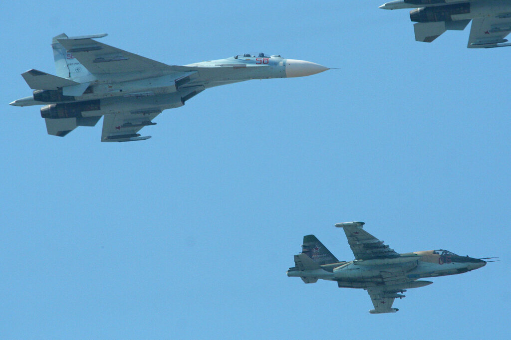Russian Su-27 and Su-25