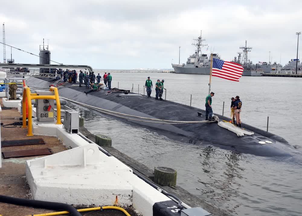 Virginia-class attack submarine Pre-Commissioning Unit Minnesota