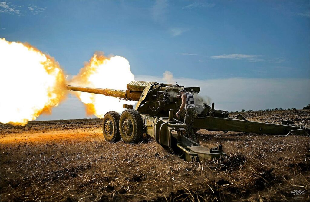 Ukrainian artillery fires against enemy positions