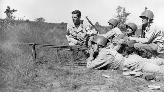 US Soldiers train with BAR