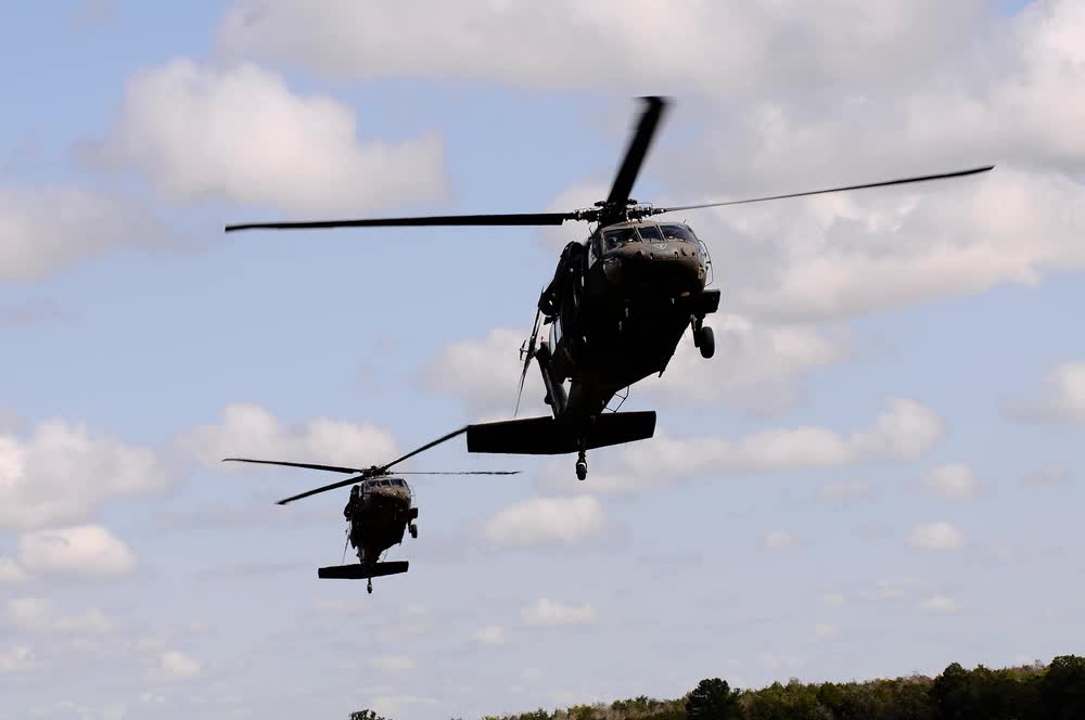 UH-60 Black Hawks