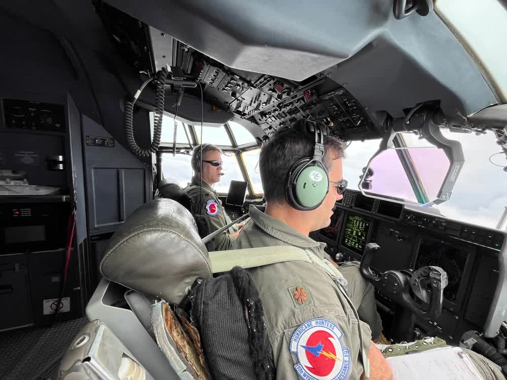 Hurricane Hunters fly through Hurricane Helene