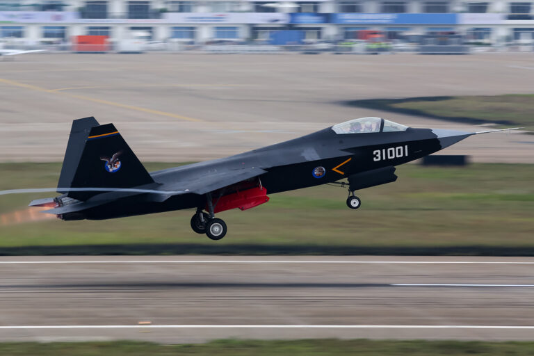 Shenyang FC-31 Zhuhai Airshow 2014