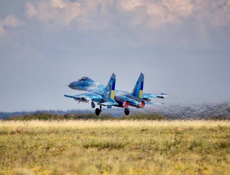 Ukrainian Su-27 taking off for strike mission