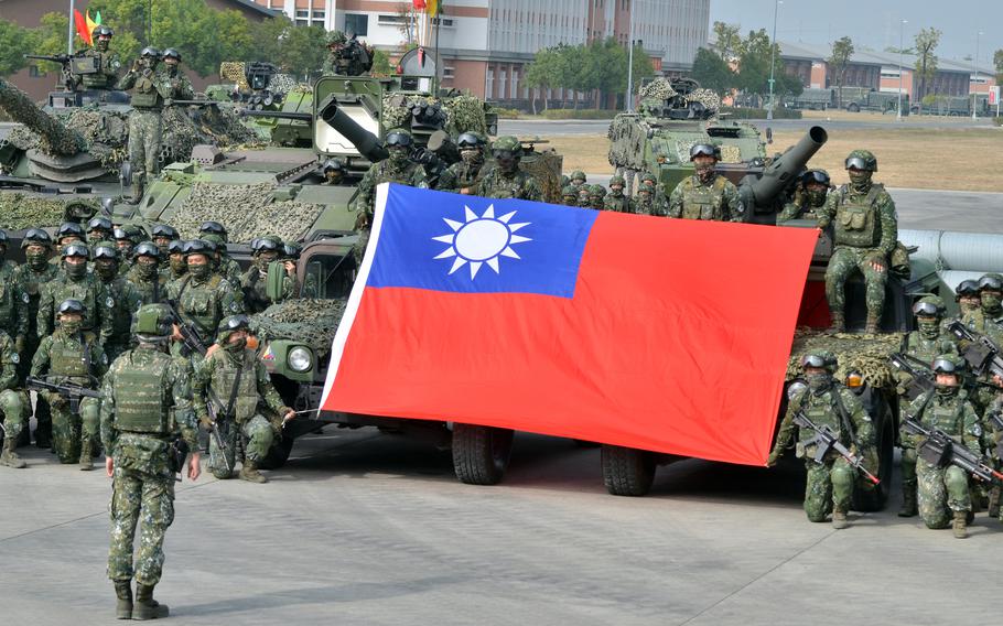 Taiwanese soldiers and tanks