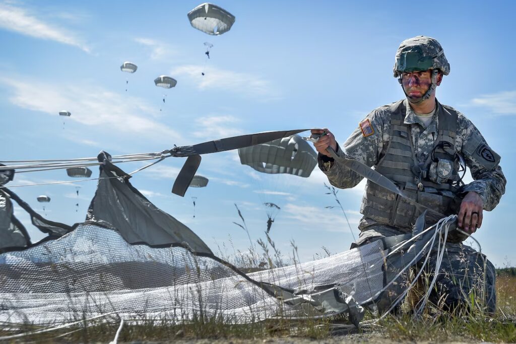 US airborne troops land